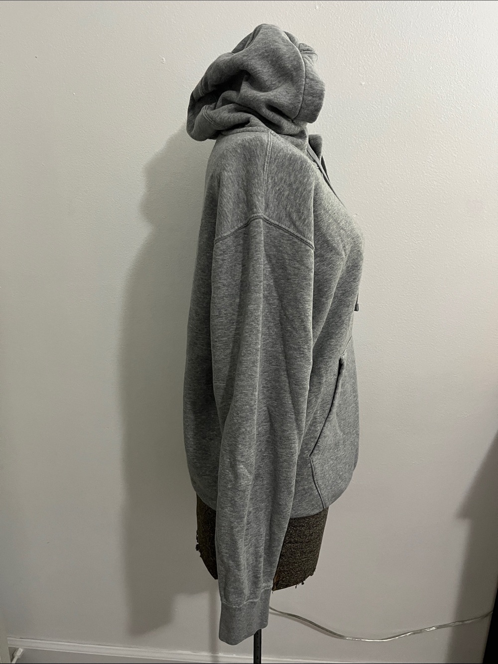 Nike Men’s Gray Hooded Pullover Sweatshirt - Picture 2 of 4